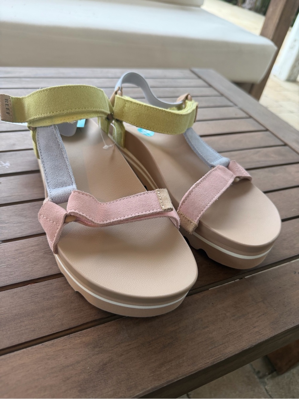 NEW Reef Cushion Rem Hi Platform Sandals Straps Pastel  MERINGUE Women’s Sz 10